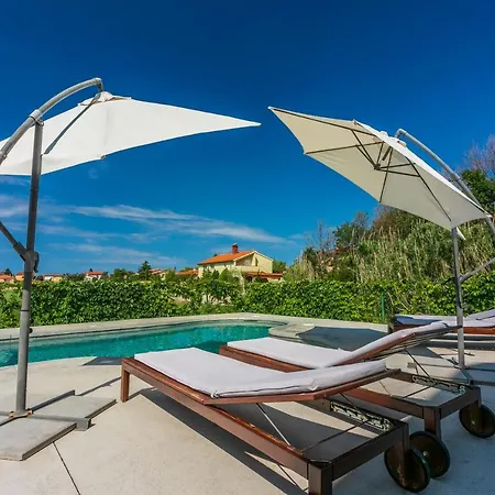 Pool Apartamento Fažana