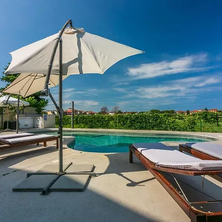 Pool Apartment