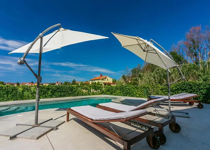 Pool Apartment Fazana