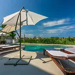 Pool Апартаменты